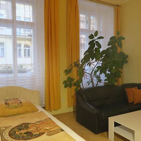 Апартаменты Near Lesser Town *