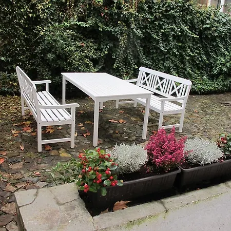 Apartament Near Lesser Town Praga