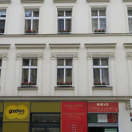 Apartament Near Lesser Town