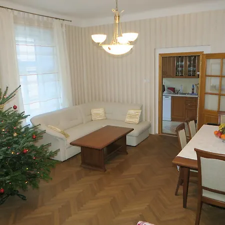 Near Lesser Town Апартаменты Прага
