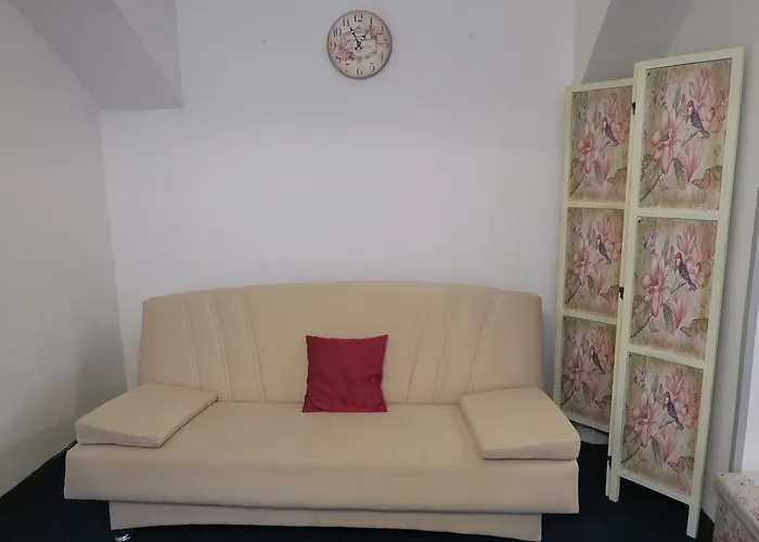 Apartment Near Lesser Town Prag